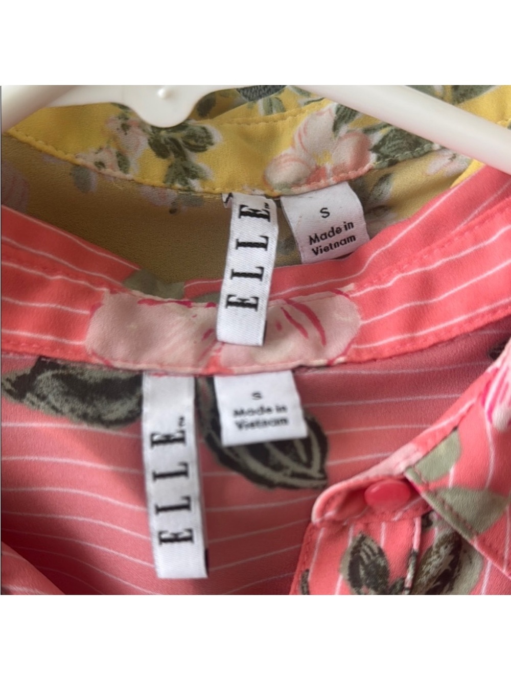 Women 2-pack Elle Pink and Yellow Floral Blouses Lightweight Summer Tops Small - Picture 2 of 8